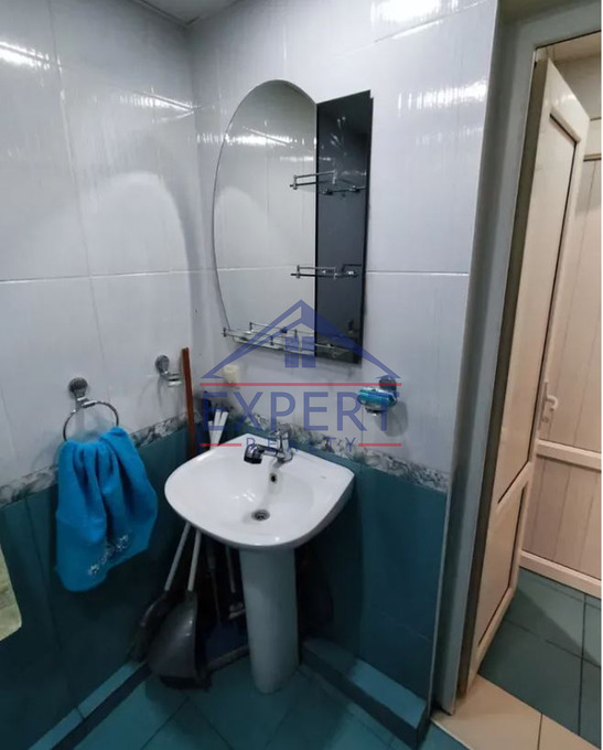 ԿԵՆՏՐՈՆ, ԽՈՐԵՆԱՑԻ ՓՈՂՈՑ, 3 ՍԵՆՅԱԿ