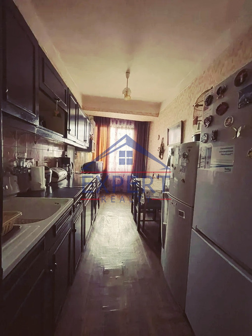 ԱՐԱԲԿԻՐ, ԳՅՈՒԼԲԵՆԿՅԱՆ, 3 ՍԵՆՅԱԿ