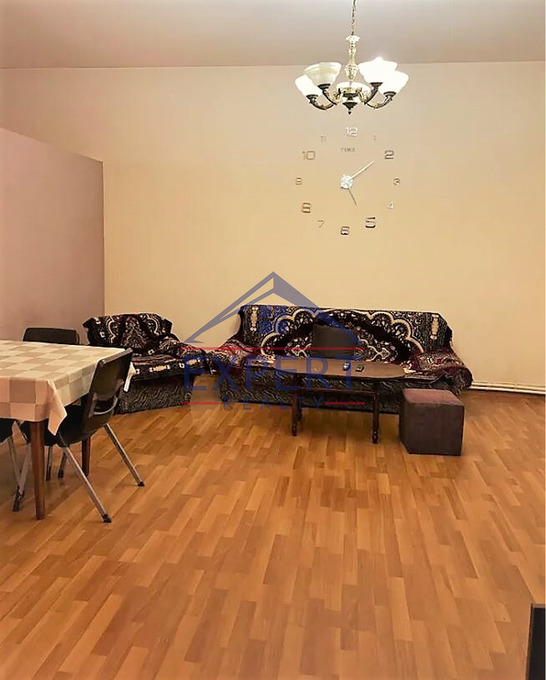 ԿԵՆՏՐՈՆ, ԿՈՐՅՈՒՆ ՓՈՂՈՑ, 3 ՍԵՆՅԱԿ