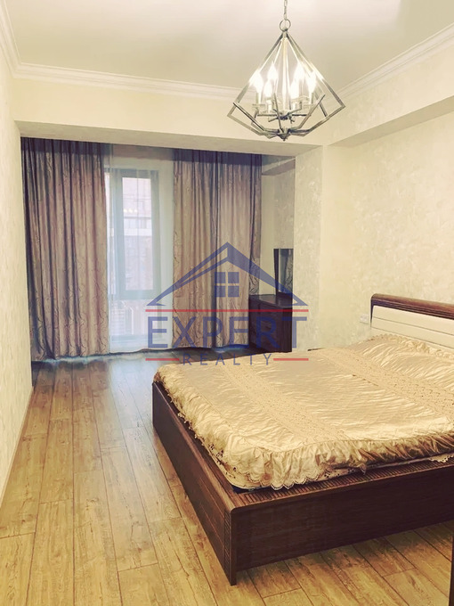 ԿԵՆՏՐՈՆ, ՍԱՅԱԹ ՆՈՎԱ ՊՈՂՈՏԱ, 4 ՍԵՆՅԱԿ
