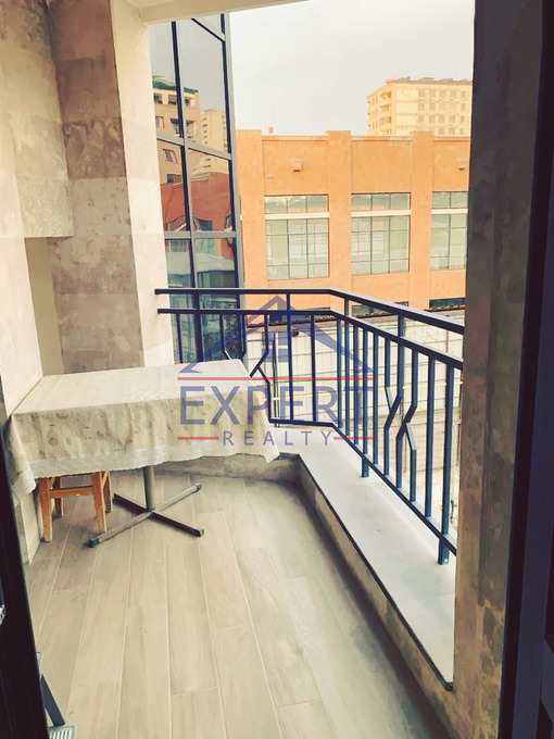 ԿԵՆՏՐՈՆ, ՍԱՅԱԹ ՆՈՎԱ ՊՈՂՈՏԱ, 4 ՍԵՆՅԱԿ