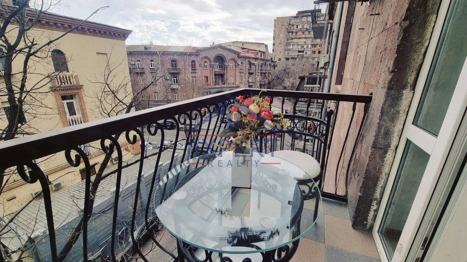 ԿԵՆՏՐՈՆ, ԹՈՒՄԱՆՅԱՆ ՓՈՂՈՑ, 2 ՍԵՆՅԱԿ