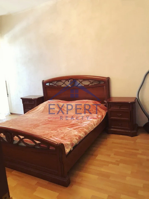 ԿԵՆՏՐՈՆ, ՏԻԳՐԱՆ ՄԵԾ ՊՈՂՈՏԱ, 3 ՍԵՆՅԱԿ