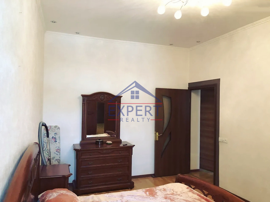 ԿԵՆՏՐՈՆ, ՏԻԳՐԱՆ ՄԵԾ ՊՈՂՈՏԱ, 3 ՍԵՆՅԱԿ