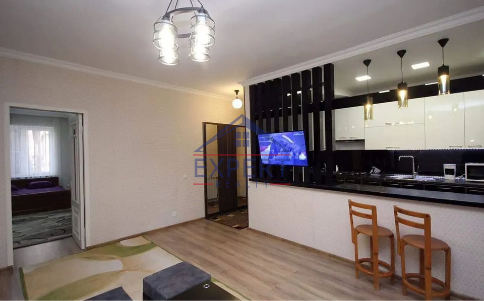 ԿԵՆՏՐՈՆ, ԶԱՔՅԱՆ ՓՈՂՈՑ, 3 ՍԵՆՅԱԿ