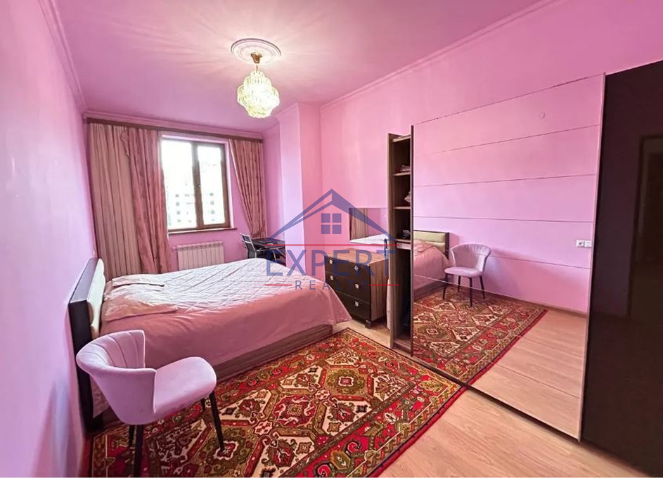 ԿԵՆՏՐՈՆ, ՍԱՅԱԹ ՆՈՎԱ ՊՈՂՈՏԱ, 3 ՍԵՆՅԱԿ