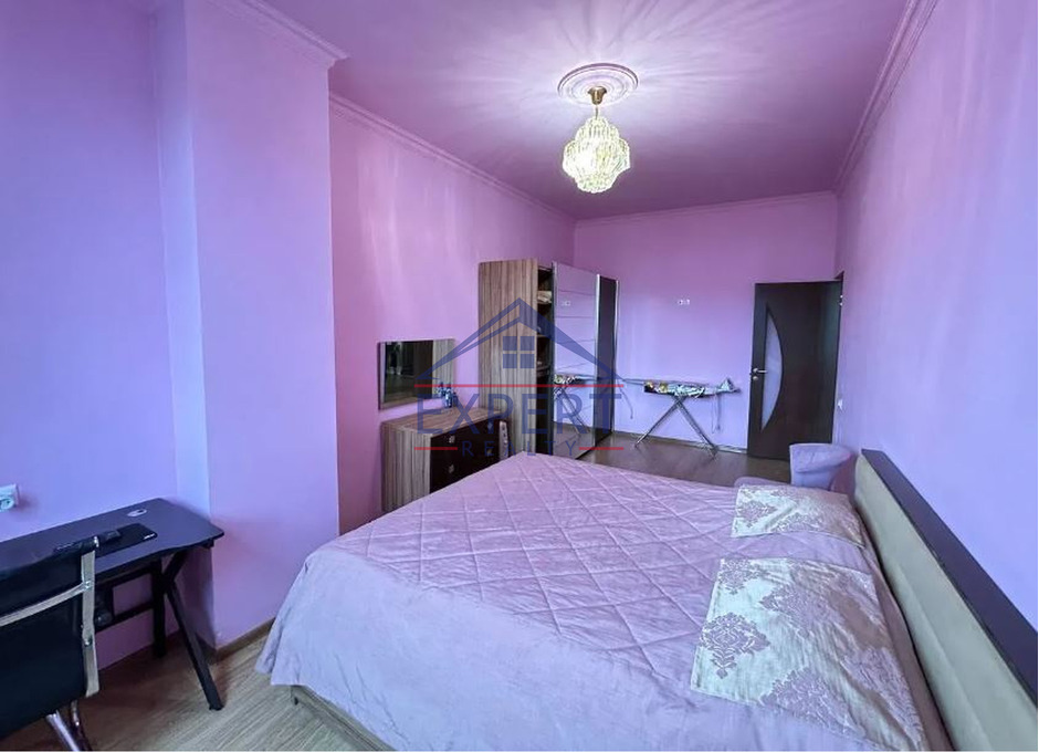 ԿԵՆՏՐՈՆ, ՍԱՅԱԹ ՆՈՎԱ ՊՈՂՈՏԱ, 3 ՍԵՆՅԱԿ