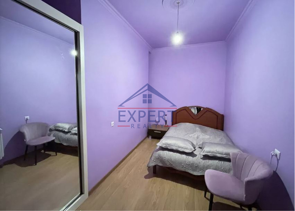 ԿԵՆՏՐՈՆ, ՍԱՅԱԹ ՆՈՎԱ ՊՈՂՈՏԱ, 3 ՍԵՆՅԱԿ