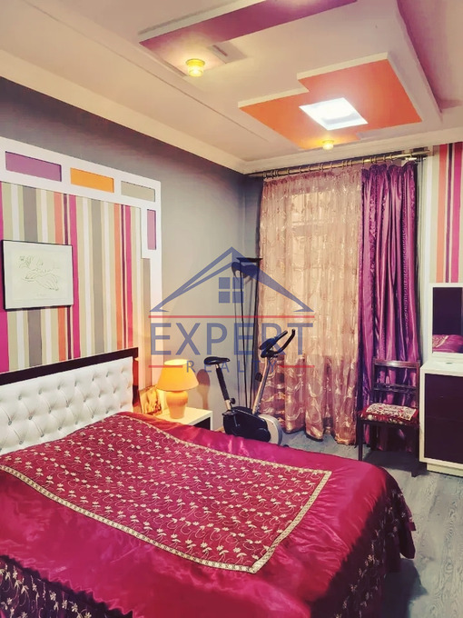 ԿԵՆՏՐՈՆ, ՄԱՇՏՈՑԻ ՊՈՂՈՏԱ, 3 ՍԵՆՅԱԿ