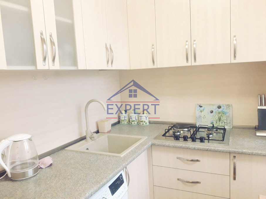 ԿԵՆՏՐՈՆ, ՔԱՋԱԶՆՈՒՆՈՒ ՓՈՂՈՑ, 2 ՍԵՆՅԱԿ