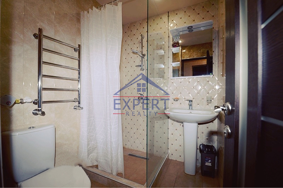 ԿԵՆՏՐՈՆ, ՔԱՋԱԶՆՈՒՆՈՒ ՓՈՂՈՑ, 2 ՍԵՆՅԱԿ