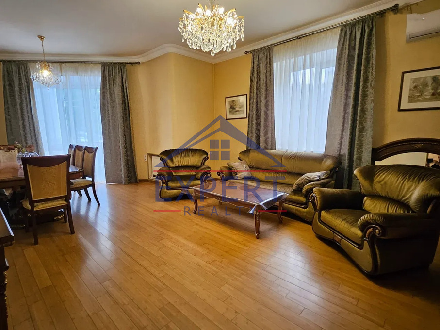 ԿԵՆՏՐՈՆ, ՄՈՍԿՈՎՅԱՆ, 3 ՍԵՆՅԱԿ