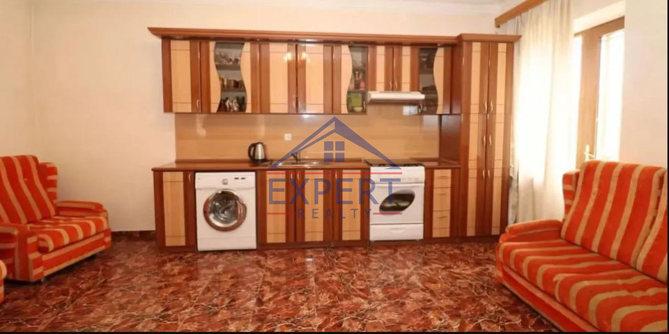 ԱՐԱԲԿԻՐ, ՎԱՀԱԳՆ ԴԱՎԹՅԱՆ ՓՈՂՈՑ,6 ՍԵՆՅԱԿ
