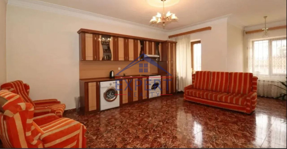 ԱՐԱԲԿԻՐ, ՎԱՀԱԳՆ ԴԱՎԹՅԱՆ ՓՈՂՈՑ,6 ՍԵՆՅԱԿ