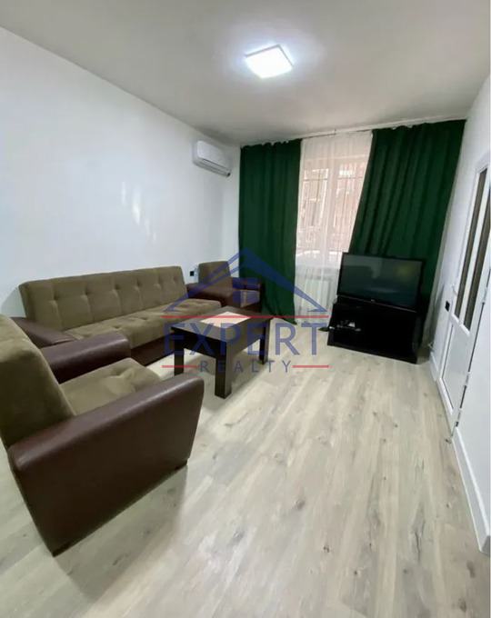 ԿԵՆՏՐՈՆ, ՄԱՇՏՈՑԻ ՊՈՂՈՏԱ, 4 ՍԵՆՅԱԿ