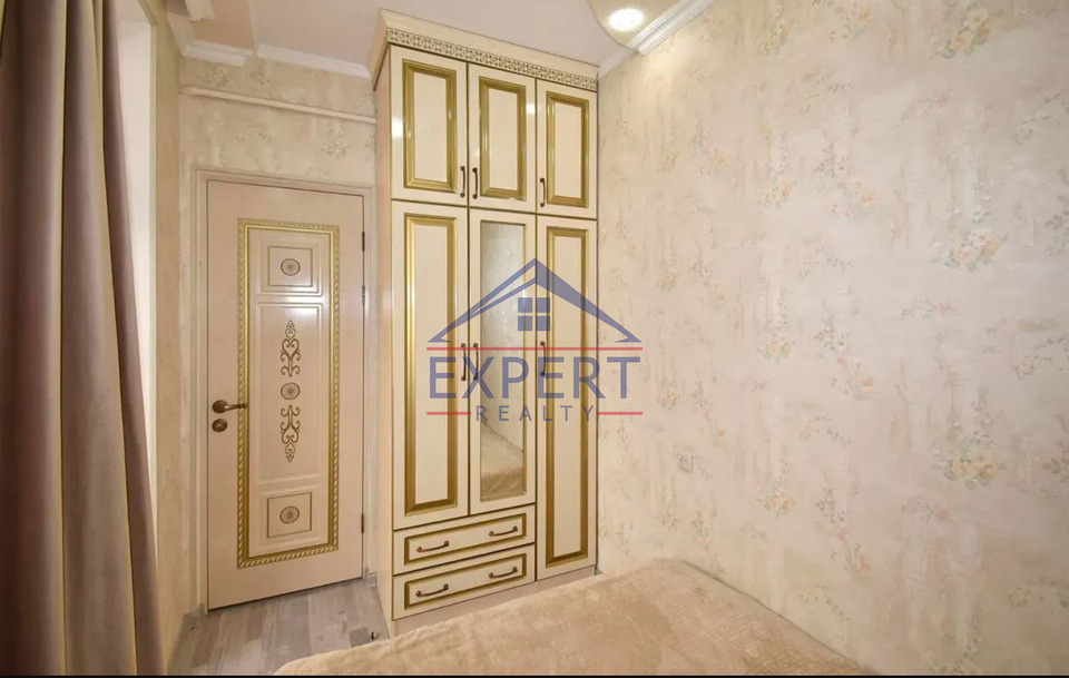 ԿԵՆՏՐՈՆ, ՍԱՅԱԹ ՆՈՎԱ ՊՈՂՈՏԱ, 2 ՍԵՆՅԱԿ