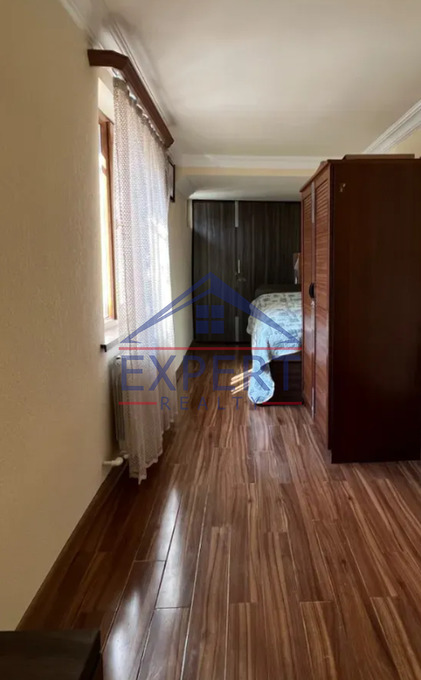 ԱՐԱԲԿԻՐ, ԿՈՄԻՏԱՍԻ ՊՈՂՈՏԱ, 4 ՍԵՆՅԱԿ