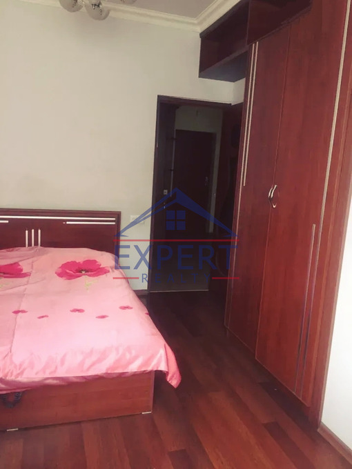 ԿԵՆՏՐՈՆ, ԱՄԻՐՅԱՆ ՓՈՂՈՑ, 3 ՍԵՆՅԱԿ