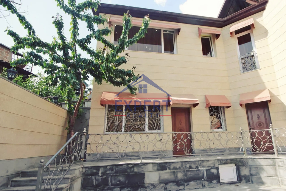 ԿԵՆՏՐՈՆ, ՊՌՈՇՅԱՆ ՓՈՂՈՑ, 3 ՍԵՆՅԱԿ