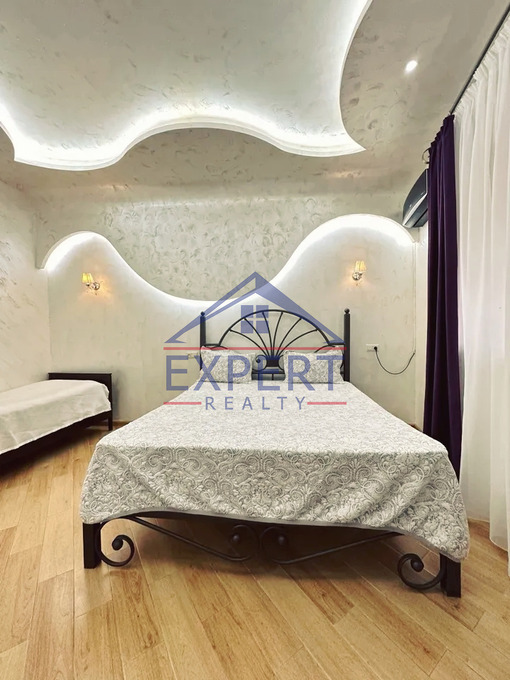 ԿԵՆՏՐՈՆ, ՊՌՈՇՅԱՆ ՓՈՂՈՑ, 3 ՍԵՆՅԱԿ