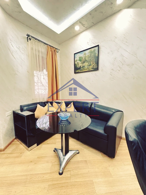 ԿԵՆՏՐՈՆ, ՊՌՈՇՅԱՆ ՓՈՂՈՑ, 3 ՍԵՆՅԱԿ