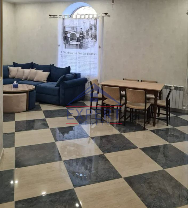 ԿԵՆՏՐՈՆ, ՏԻԳՐԱՆ ՄԵԾԻ ՊՈՂՈՏԱ, 2 ՍԵՆՅԱԿ