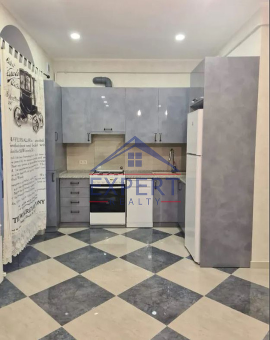 ԿԵՆՏՐՈՆ, ՏԻԳՐԱՆ ՄԵԾԻ ՊՈՂՈՏԱ, 2 ՍԵՆՅԱԿ