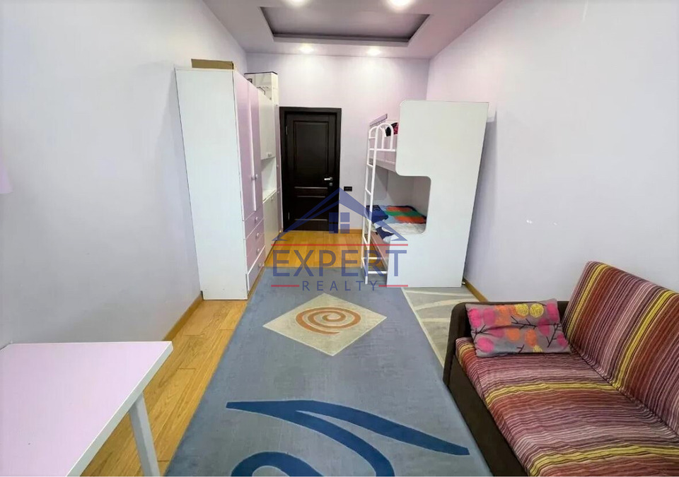 ԿԵՆՏՐՈՆ, ՄԱՇՏՈՑԻ  ՊՈՂՈՏԱ, 3 ՍԵՆՅԱԿ