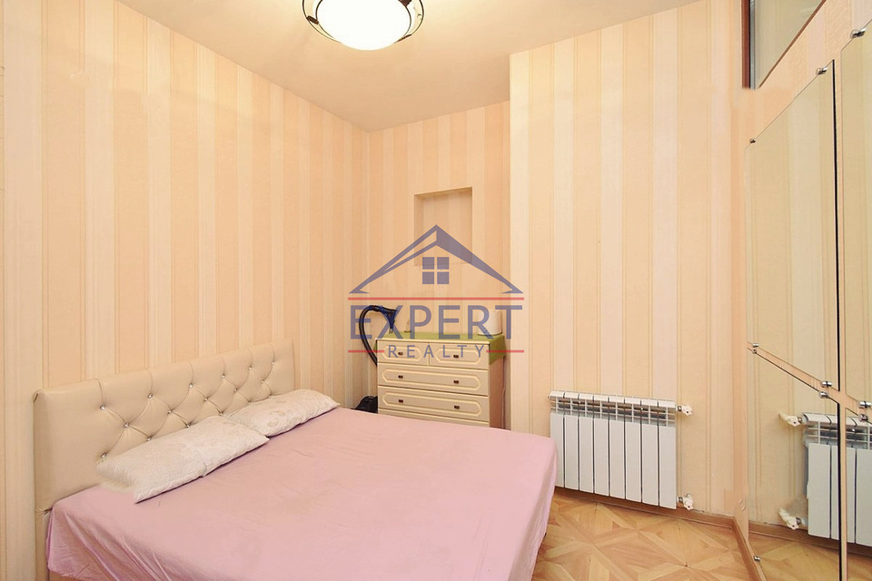 ԿԵՆՏՐՈՆ, ԱՐԱՄԻ ՓՈՂՈՑ, 3 ՍԵՆՅԱԿ
