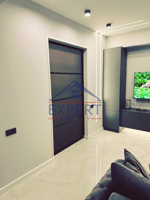 ԿԵՆՏՐՈՆ, ՏԻԳՐԱՆ ՄԵԾԻ ՊՈՂՈՏԱ, 2 ՍԵՆՅԱԿ