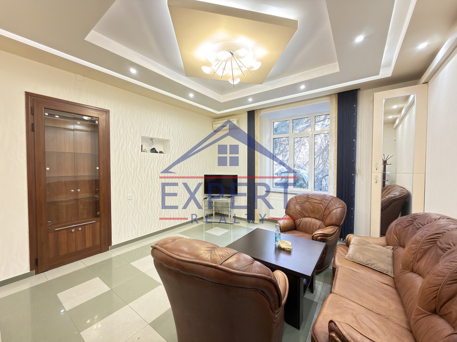 ԿԵՆՏՐՈՆ, ՄՈՍԿՈՎՅԱՆ ՓՈՂՈՑ, 2 ՍԵՆՅԱԿ