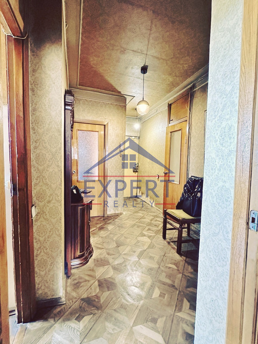 ԿԵՆՏՐՈՆ, ՍԱՅԱԹ ՆՈՎԱ ՊՈՂՈՏԱ, 3 ՍԵՆՅԱԿ