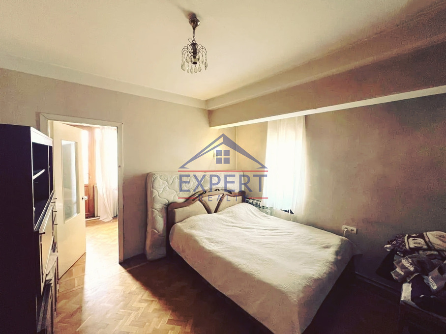 ԿԵՆՏՐՈՆ, ՏԻԳՐԱՆ ՄԵԾ ՊՈՂՈՏԱ, 3 ՍԵՆՅԱԿ