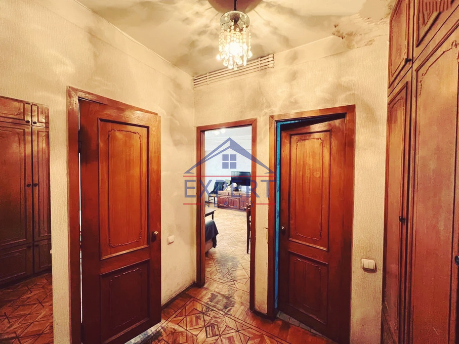 ԿԵՆՏՐՈՆ, ՏԻԳՐԱՆ ՄԵԾ ՊՈՂՈՏԱ, 3 ՍԵՆՅԱԿ