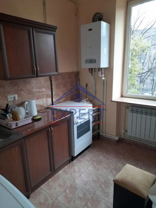 ԱՐԱԲԿԻՐ, ԿՈՄԻՏԱՍԻ ՊՈՂՈՏԱ, 1 ՍԵՆՅԱԿ