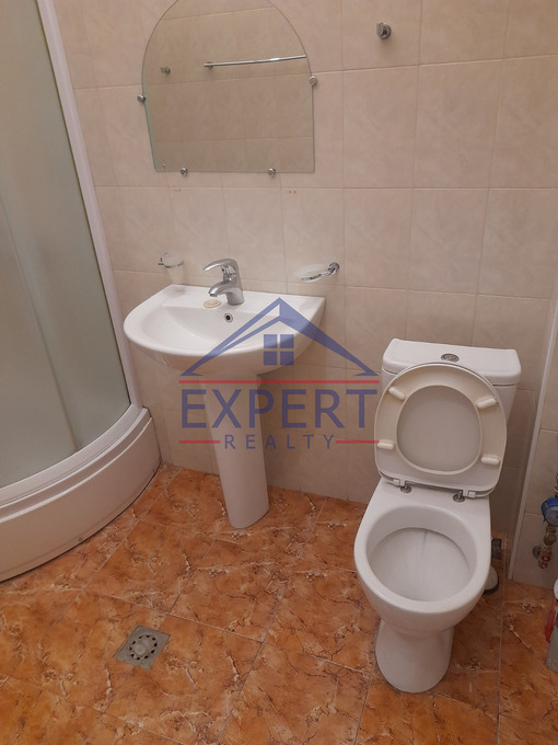 ԱՐԱԲԿԻՐ, ԿՈՄԻՏԱՍԻ ՊՈՂՈՏԱ, 1 ՍԵՆՅԱԿ