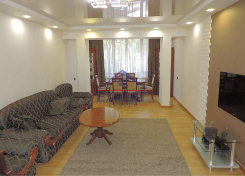 ԿԵՆՏՐՈՆ, ԱԲՈՎՅԱՆ ՓՈՂՈՑ, 4 ՍԵՆՅԱԿ