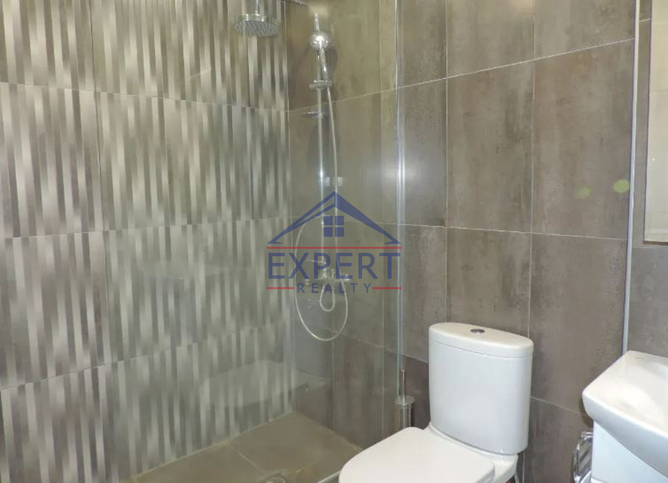 ԿԵՆՏՐՈՆ, ԱԲՈՎՅԱՆ ՓՈՂՈՑ, 4 ՍԵՆՅԱԿ