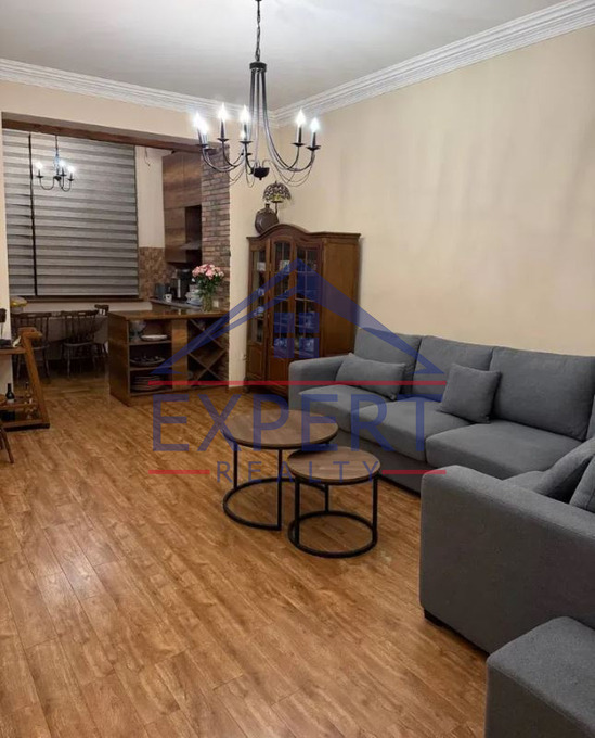 ԿԵՆՏՐՈՆ, ԽԱՆՋՅԱՆ ՓՈՂՈՑ, 4 ՍԵՆՅԱԿ