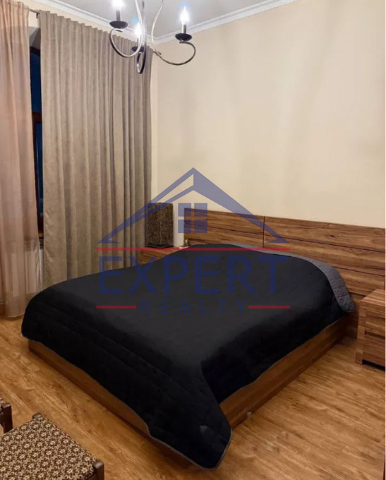 ԿԵՆՏՐՈՆ, ԽԱՆՋՅԱՆ ՓՈՂՈՑ, 4 ՍԵՆՅԱԿ