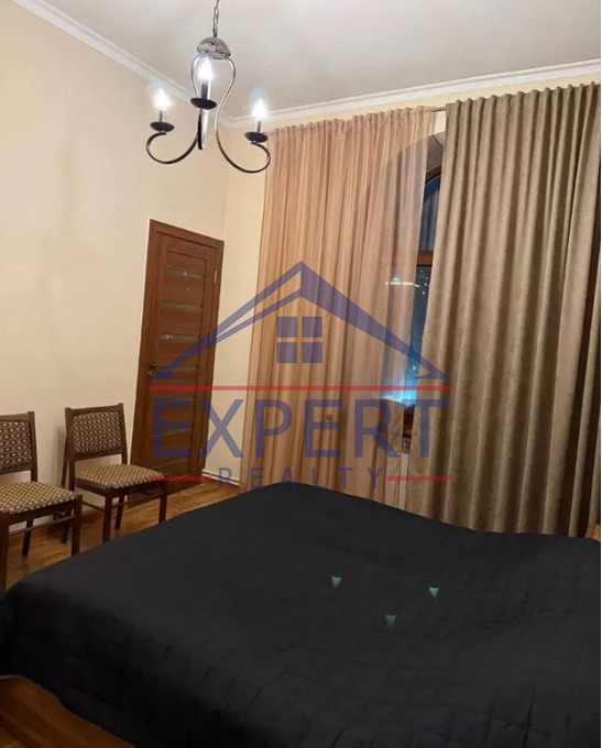 ԿԵՆՏՐՈՆ, ԽԱՆՋՅԱՆ ՓՈՂՈՑ, 4 ՍԵՆՅԱԿ