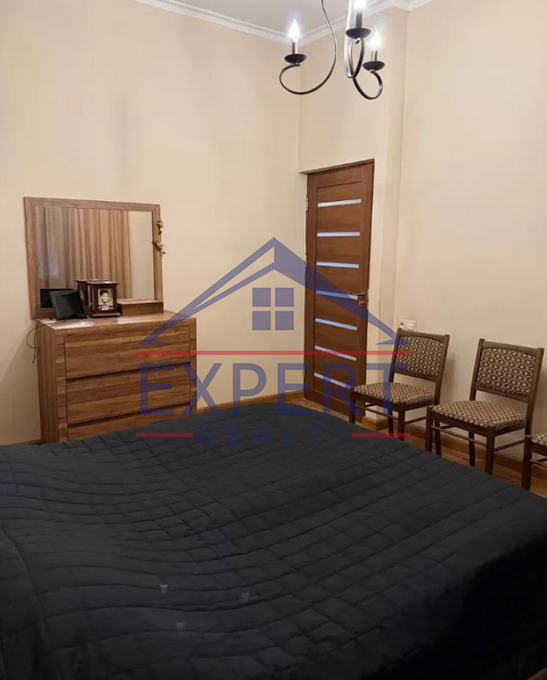 ԿԵՆՏՐՈՆ, ԽԱՆՋՅԱՆ ՓՈՂՈՑ, 4 ՍԵՆՅԱԿ