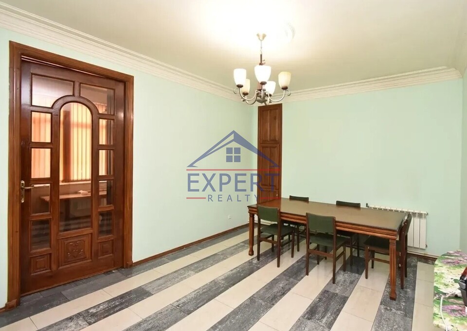 ԿԵՆՏՐՈՆ, ՏԻԳՐԱՆ ՄԵԾԻ ՊՈՂՈՏԱ, 3 ՍԵՆՅԱԿ