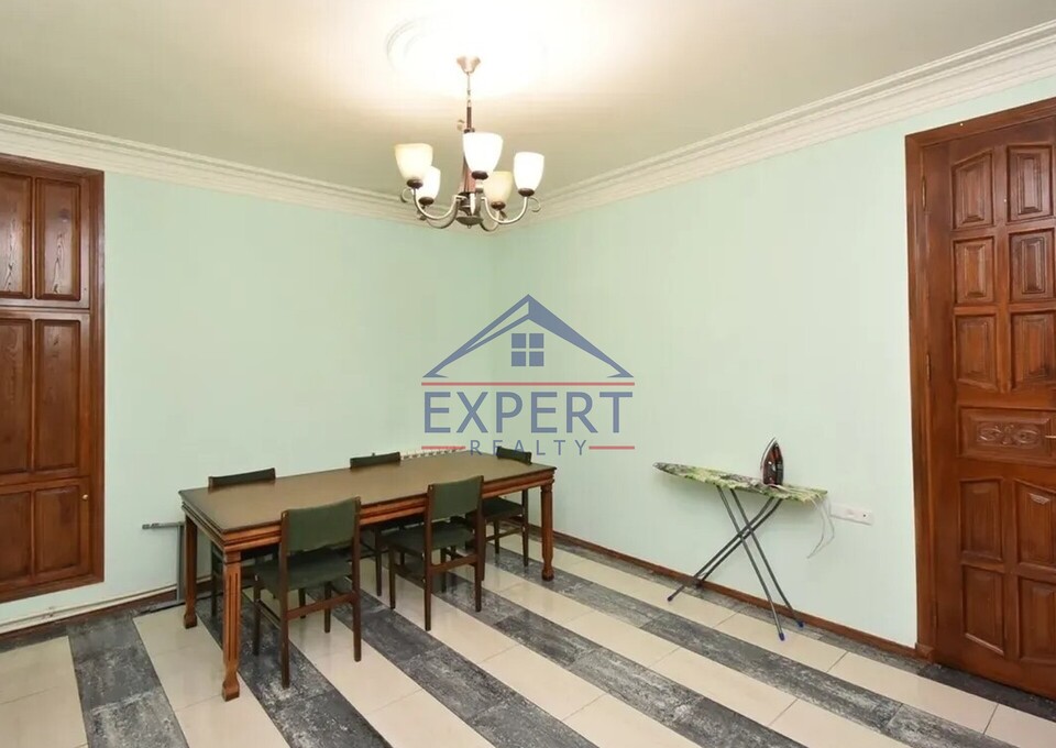 ԿԵՆՏՐՈՆ, ՏԻԳՐԱՆ ՄԵԾԻ ՊՈՂՈՏԱ, 3 ՍԵՆՅԱԿ