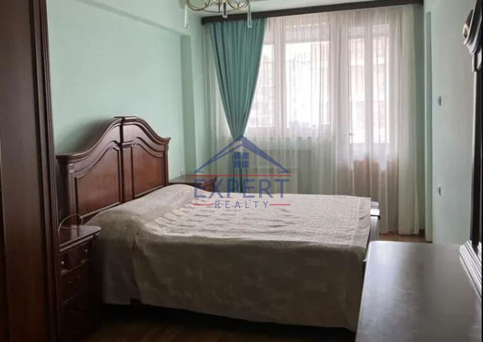 3 սենյականոց բնակարան Շարուրի փողոցում