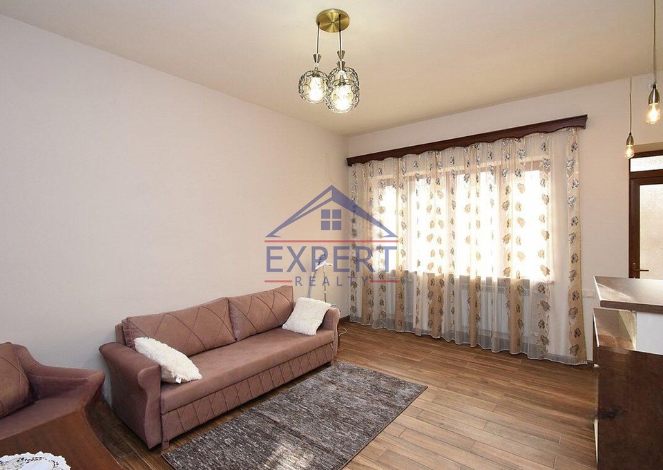 ՔԱՆԱՔԵՌ-ԶԵՅԹՈՒՆ, ԱՎԵՏԻՍ ԱՀԱՐՈՆՅԱՆ ՓՈՂՈՑ, 3 ՍԵՆՅԱԿ