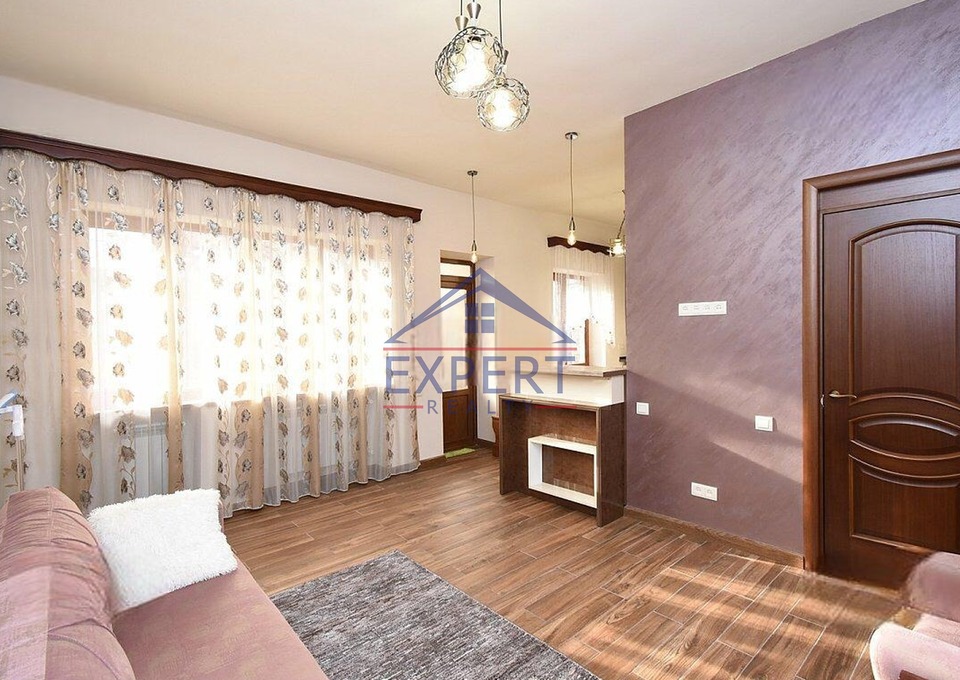ՔԱՆԱՔԵՌ-ԶԵՅԹՈՒՆ, ԱՎԵՏԻՍ ԱՀԱՐՈՆՅԱՆ ՓՈՂՈՑ, 3 ՍԵՆՅԱԿ