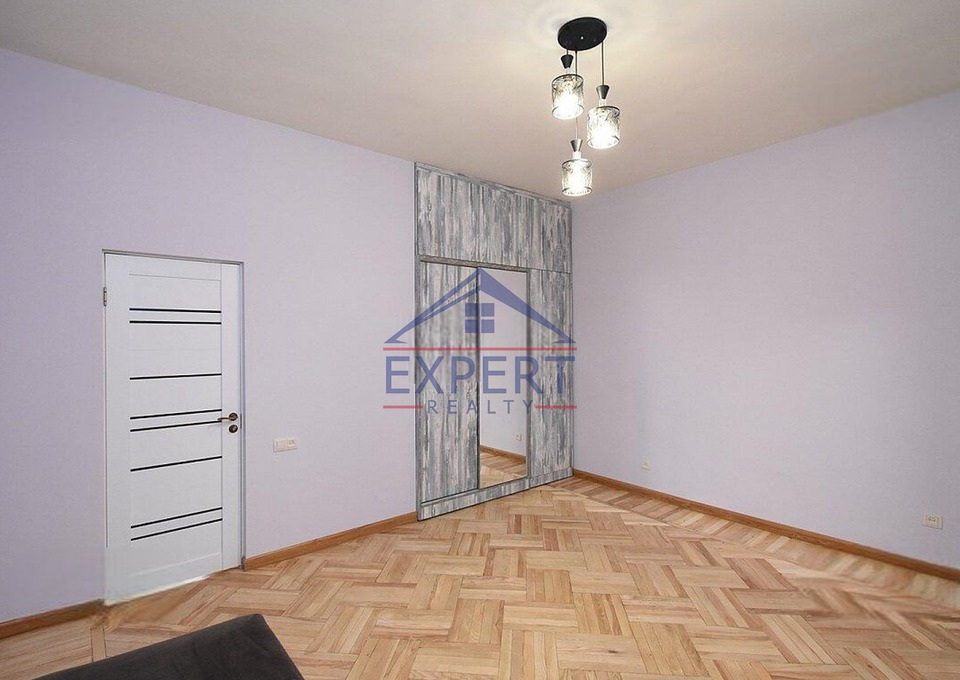 ՔԱՆԱՔԵՌ-ԶԵՅԹՈՒՆ, ԱՎԵՏԻՍ ԱՀԱՐՈՆՅԱՆ ՓՈՂՈՑ, 3 ՍԵՆՅԱԿ