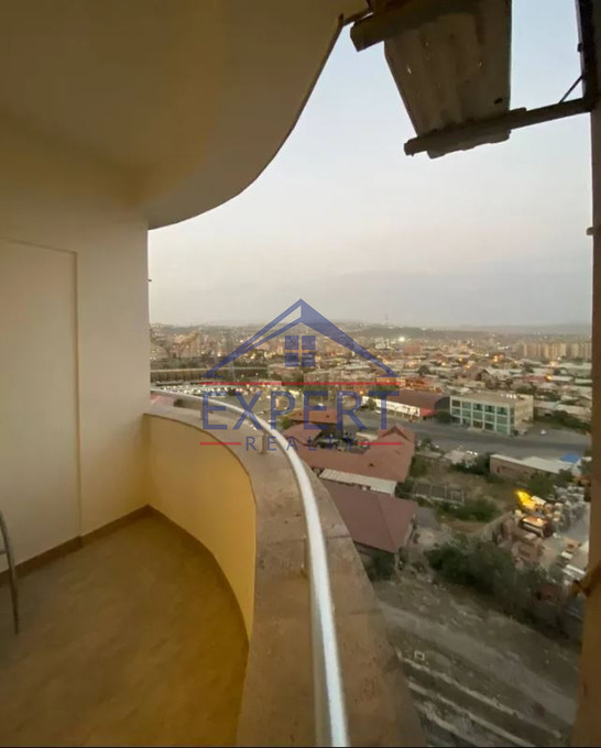ԿԵՆՏՐՈՆ, ԾԻԾԵՌՆԱԿԱԲԵՐԴԻ ԽՃՈՒՂԻ, 3 ՍԵՆՅԱԿ