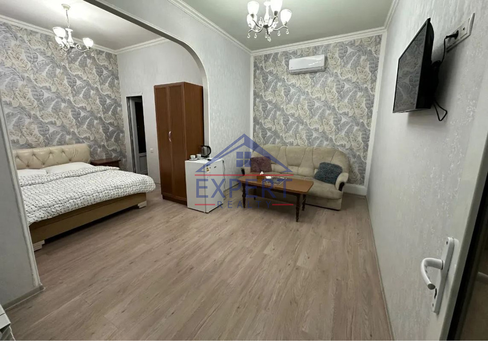 ԿԵՆՏՐՈՆ,ԾԻԾԵՌՆԱԿԱԲԵՐԴԻ ԽՃՈՒՂԻ, 1 ՍԵՆՅԱԿ